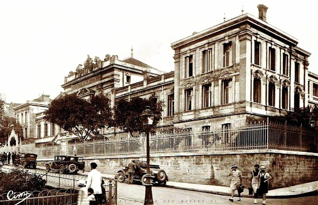 Oran - Le Palais de Justice - 1941.jpg